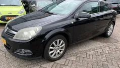 Zwart Gebruikt 2005 Opel Astra GTC Sport Hatchback | € 890 (Goede deal)