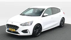 Gebruikt 2018 Ford Focus ST-Line Hatchback | € 14.850 (Eerlijke prijs)