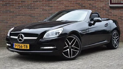 Zwart Gebruikt 2015 Mercedes SLK200 Cabriolet | € 20.949 (Eerlijke prijs)