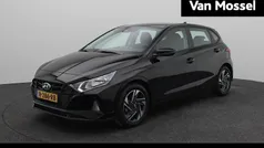 Zwart Gebruikt 2022 Hyundai i20 Comfort Hatchback | € 15.940 (Eerlijke prijs)