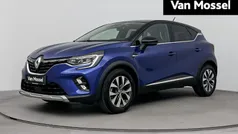 Blauw Gebruikt 2021 Renault Captur Intens SUV | € 17.935 (Eerlijke prijs)