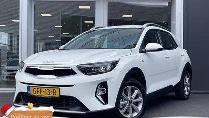 Gebruikt 2024 Kia Stonic Air SUV | € 22.950 (Eerlijke prijs)
