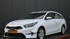 Gebruikt 2024 Kia Ceed Comfort Hatchback | € 20.950 (Eerlijke prijs)