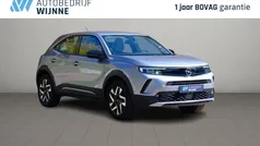 Grijs Gebruikt 2023 Opel Mokka Elegance SUV | € 21.950 (Eerlijke prijs)