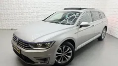 Grijs, metallic lak Gebruikt 2016 VW Passat GTE Stationwagen | € 13.249 (Eerlijke prijs)