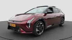 Rood Nieuw 2025 Kia EV4 4 Hatchback | € 49.440 (Eerlijke prijs)