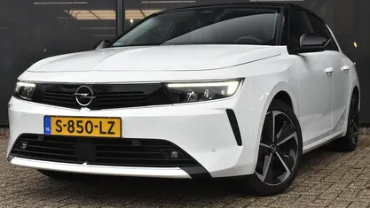 Occasion 2023 Opel Astra Elegance Hatchback | € 21.395 (Eerlijke prijs)