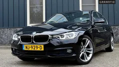 Zwart Gebruikt 2017 BMW 320 Executive Sedan | € 21.950 (Goede deal)