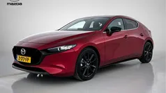 Rood Gebruikt 2024 Mazda 3 Homura-Line Hatchback | € 29.445 (Eerlijke prijs)