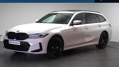 Occasion BMW 330e Comfort Edition 292 PK (214 kW) 2024 Stationwagen