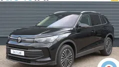 Zwart Nieuw 2025 VW Tiguan Edition SUV | € 49.745 (Super prijs)