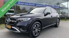 Zwart Gebruikt 2023 Mercedes GLC200 Luxury SUV | € 60.950 (Eerlijke prijs)