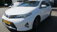 Wit Gebruikt 2014 Toyota Auris Hatchback | € 12.499 (Goede deal)