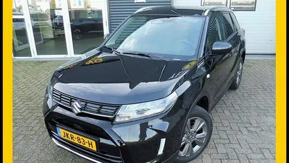 Occasion 2025 Suzuki Vitara SUV | € 25.949 (Eerlijke prijs)