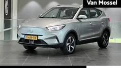 Grijs Gebruikt 2023 MG ZS Comfort Sedan | € 26.495 (Eerlijke prijs)