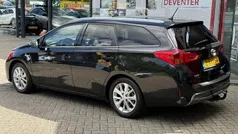 Zwart Gebruikt 2014 Toyota Auris Hybrid Stationwagen | € 12.900 (Goede deal)