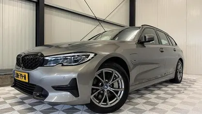 Occasion BMW 330 Sport Line 184 PK (135 kW) 2022 Grijs Stationwagen