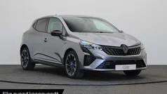 Gebruikt 2025 Renault Clio V Esprit Alpine Hatchback | € 31.445 (Eerlijke prijs)