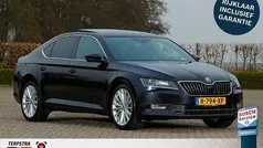 Zwart Gebruikt 2017 Skoda Superb LAURIN & KLEMENT Hatchback | € 15.950 (Eerlijke prijs)
