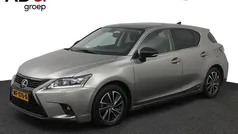 Grijs Gebruikt 2017 Lexus CT200h Sport Line Hatchback | € 15.950 (Eerlijke prijs)