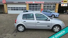 Grijs Occasion 2005 Renault Clio II Authentique Hatchback | € 1.450 (Goede deal)