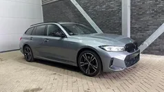 Grijs Gebruikt 2023 BMW 330 Shadowline Stationwagen | € 40.600 (Eerlijke prijs)