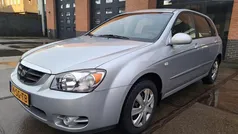 Grijs Gebruikt 2006 Kia Cerato EX Hatchback | € 2.555 (Eerlijke prijs)