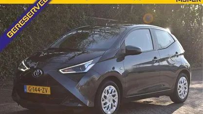Occasion Toyota Aygo X-play 74 PK (54 kW) 2019 Hatchback