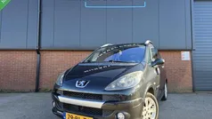 Zwart Gebruikt 2005 Peugeot 1007 Hatchback | € 2.050 (Goede deal)