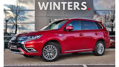 Gebruikt 2019 Mitsubishi Outlander Instyle SUV | € 23.945 (Eerlijke prijs)