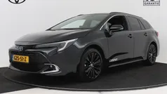 Zwart Gebruikt 2024 Toyota Corolla Hybrid Stationwagen | € 40.000 (Eerlijke prijs)