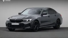 Grijs Gebruikt 2024 BMW 330e Shadowline Sedan | € 45.880 (Eerlijke prijs)