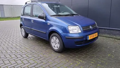 Blauw (metallic) Gebruikt 2006 Fiat Panda Hatchback | € 2.250 (Eerlijke prijs)