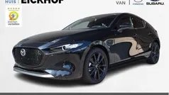 Zwart Nieuw 2025 Mazda 3 Homura-Line Hatchback | € 38.235 (Eerlijke prijs)