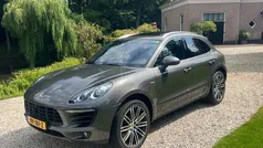 Grijs, metallic lak Gebruikt 2016 Porsche Macan Sport SUV | € 34.950 (Eerlijke prijs)