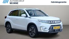 Wit Gebruikt 2025 Suzuki Vitara Style SUV | € 28.440 (Eerlijke prijs)