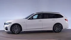 Wit Gebruikt 2021 BMW 330 M Sport Stationwagen | € 33.445 (Eerlijke prijs)