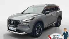 2tone (ceramic grey/black) Gebruikt 2024 Nissan X-Trail Tekna SUV | € 39.945 (Eerlijke prijs)