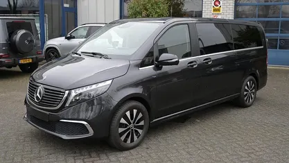 Gebruikt 2023 Mercedes EQV300 Avantgarde MPV | € 63.950