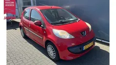 Rood Gebruikt 2008 Peugeot 107 Hatchback | € 1.944 (Eerlijke prijs)