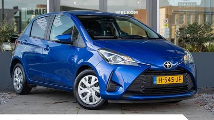Gebruikt 2020 Toyota Yaris Active Hatchback | € 15.940 (Eerlijke prijs)