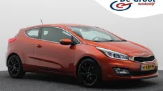 Oranje Gebruikt 2013 Kia ProCeed Hatchback | € 8.950 (Eerlijke prijs)