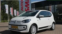 Wit Gebruikt 2014 VW up! Hatchback | € 9.495 (Eerlijke prijs)