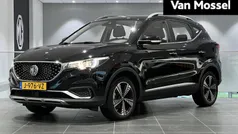 Zwart Gebruikt 2020 MG ZS Luxury Sedan | € 15.495 (Eerlijke prijs)