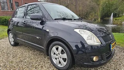 Zwart Gebruikt 2007 Suzuki Swift Hatchback | € 2.999 (Eerlijke prijs)