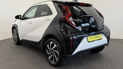 Wit Occasion 2025 Toyota Aygo X Pulse SUV | € 20.850 (Eerlijke prijs)