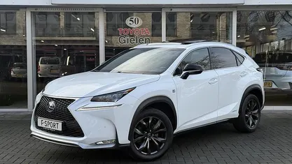 Wit Gebruikt 2017 Lexus NX300h Sport Line SUV | € 26.900 (Eerlijke prijs)