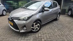 Bruin Gebruikt 2015 Toyota Yaris Hatchback | € 9.999 (Goede deal)