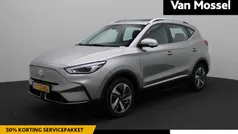 Grijs Gebruikt 2023 MG ZS Luxury Sedan | € 21.444 (Eerlijke prijs)