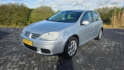 Grijs Gebruikt 2006 VW Golf IV Trendline Hatchback | € 1.999 (Eerlijke prijs)